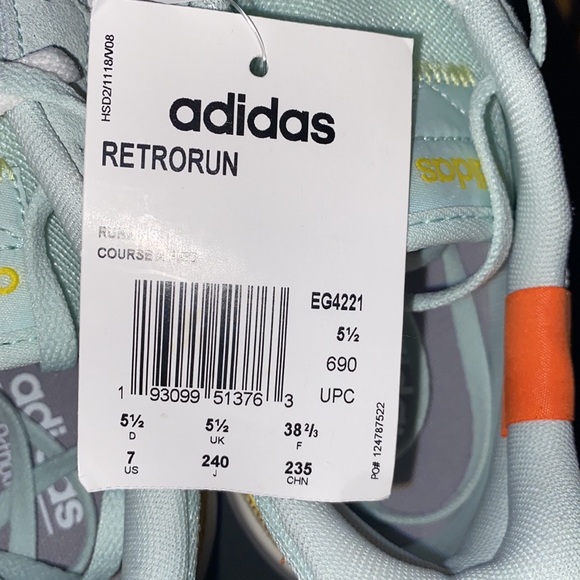 Adidas Retro Running Shoes - Picture 6 of 7